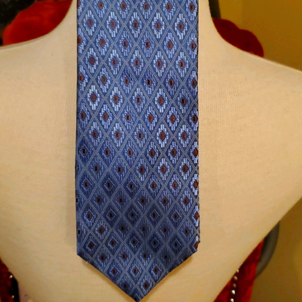 Ermenegildo Zegna Blue Diamond-Pattern Silk Tie with Brown Accents